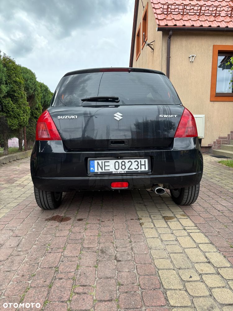 Suzuki Swift 1.5 GLX Sport - 4