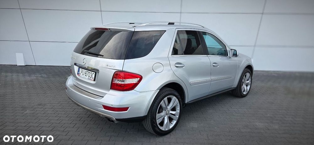 Mercedes-Benz ML 320 CDI 4Matic 7G-TRONIC DPF Edition 10 - 11