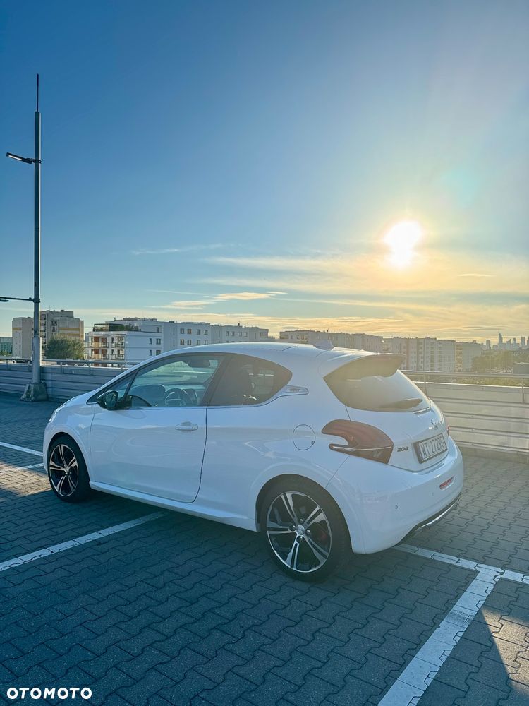 Peugeot 208 1.6 THP GTi - 3