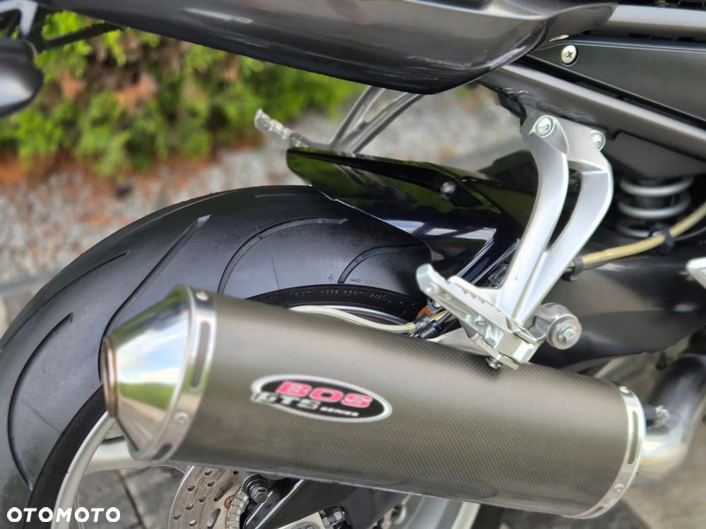 Yamaha FZ - 16