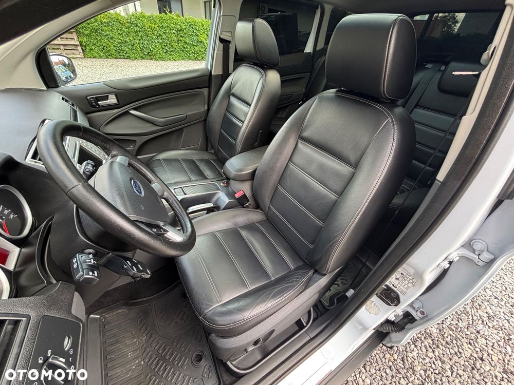 Ford Kuga 2.5 4x4 Titanium - 10