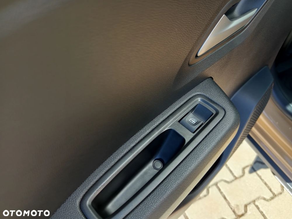 Dacia Sandero - 16