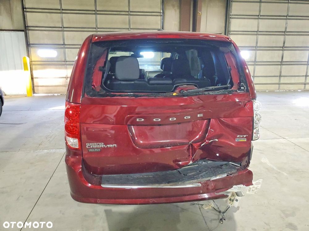 Dodge Grand Caravan - 7
