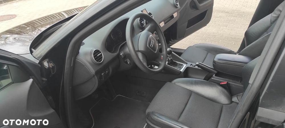 Audi A3 Sportback - 5