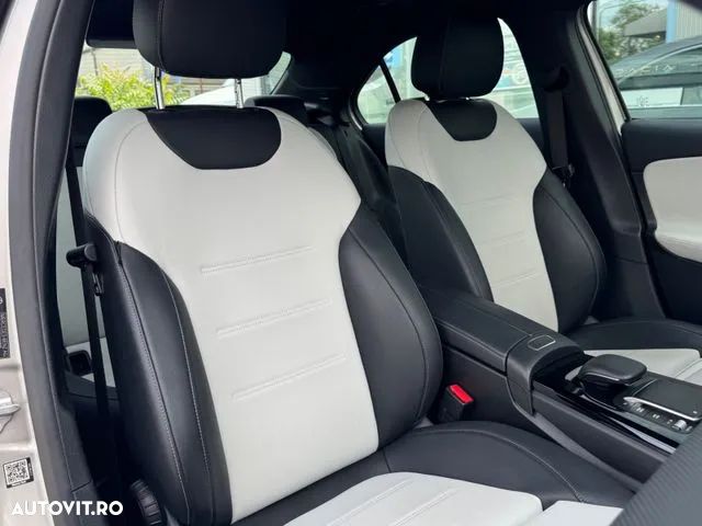 Mercedes-Benz A - 12
