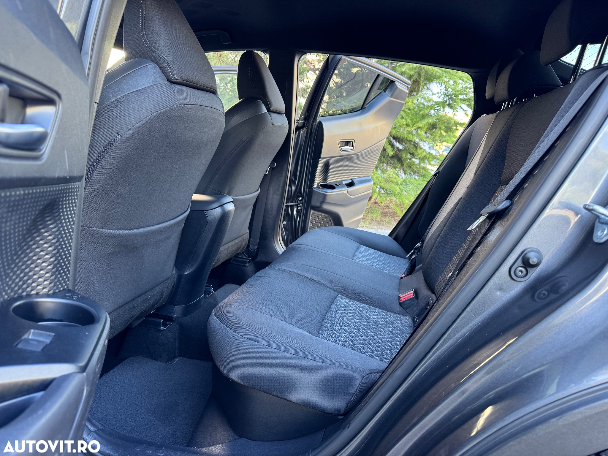 Toyota C-HR 1.8 HSD 122 CP 4x2 CVT C-ult Style bi-tone - 22