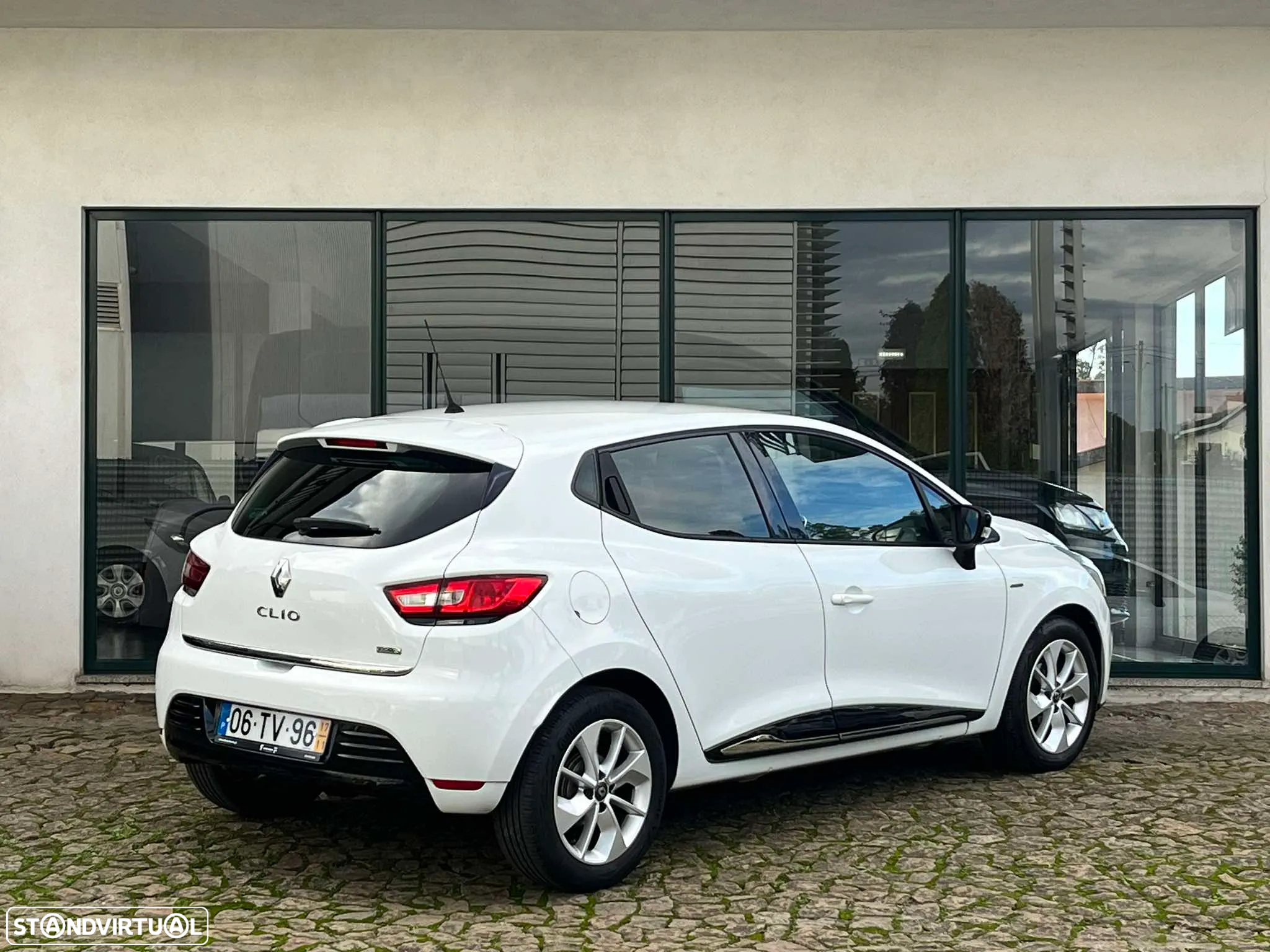 Renault Clio 1.5 dCi Limited EDition - 4
