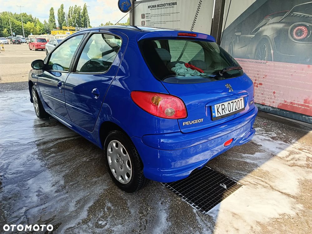 Peugeot 206 2005 photo 4