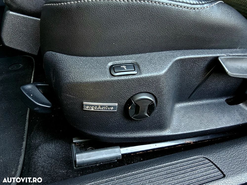 Volkswagen Golf 2.0 TDI DSG Highline - 25