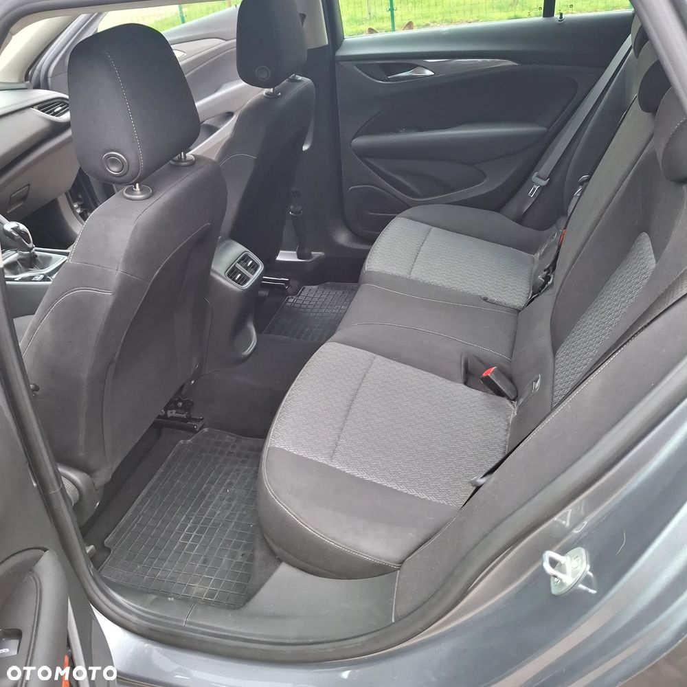 Opel Insignia 1.5 T Enjoy S&S - 8