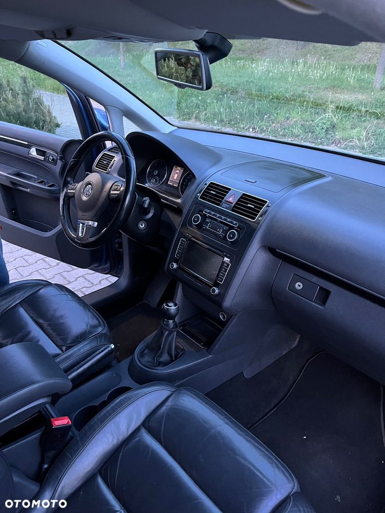 Volkswagen Touran - 7