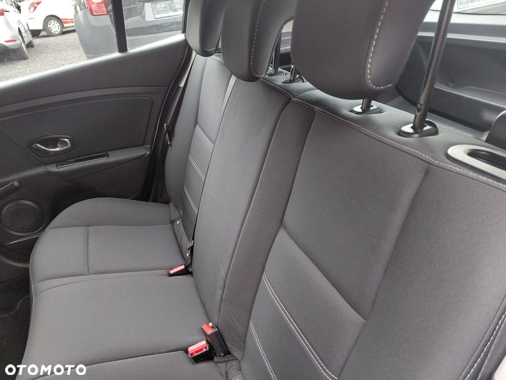 Renault Megane 1.6 16V 110 LIMITED - 11