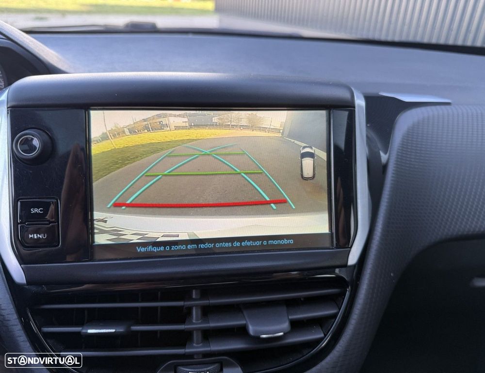 Peugeot 208 1.2 PureTech GT Line EAT6 - 24