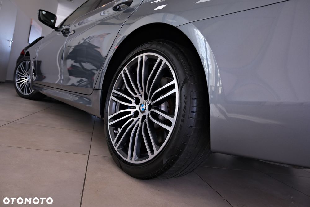 BMW Seria 5 - 11