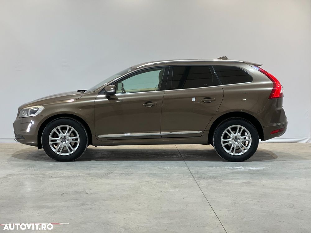 Volvo XC 60 D4AWD Momentum - 12