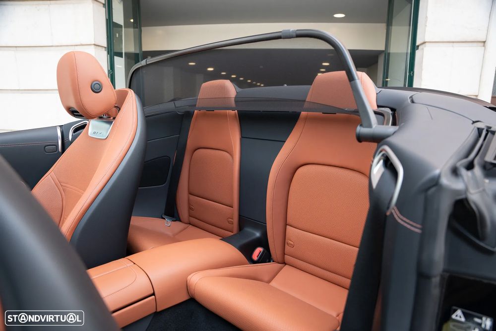 Mercedes-Benz SL 63 AMG 4Matic+ - 13