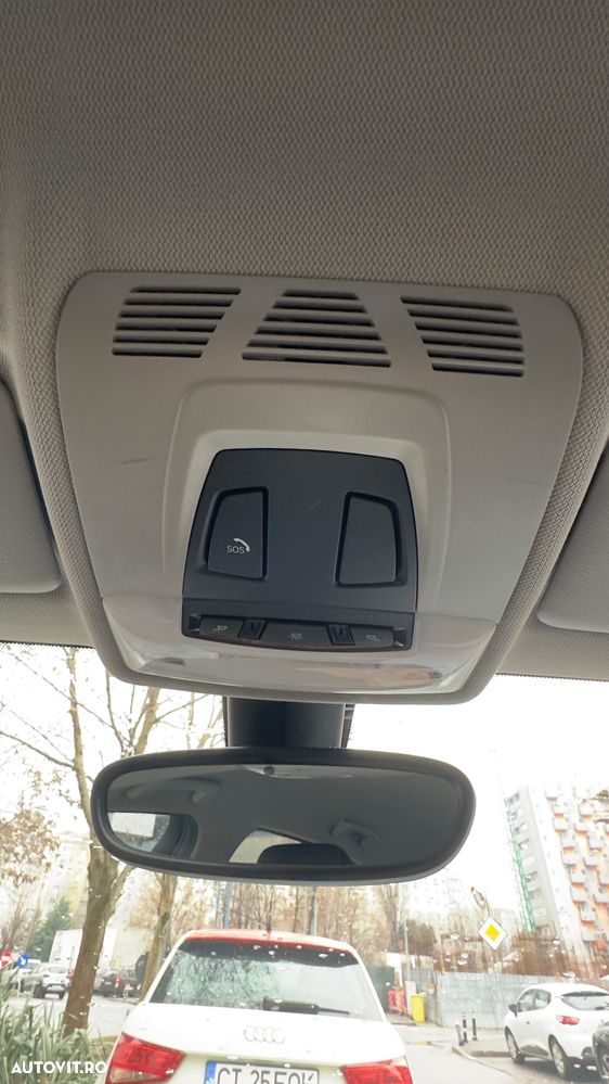 BMW Seria 1 120d Aut. Sport Line - 32