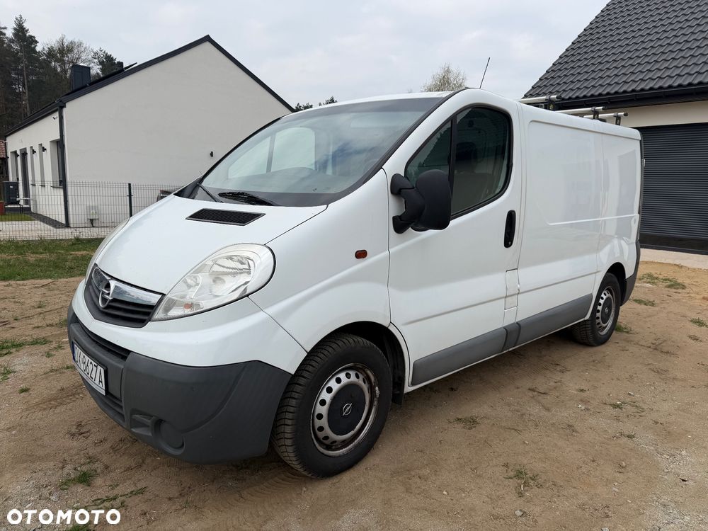 Opel Vivaro - 1