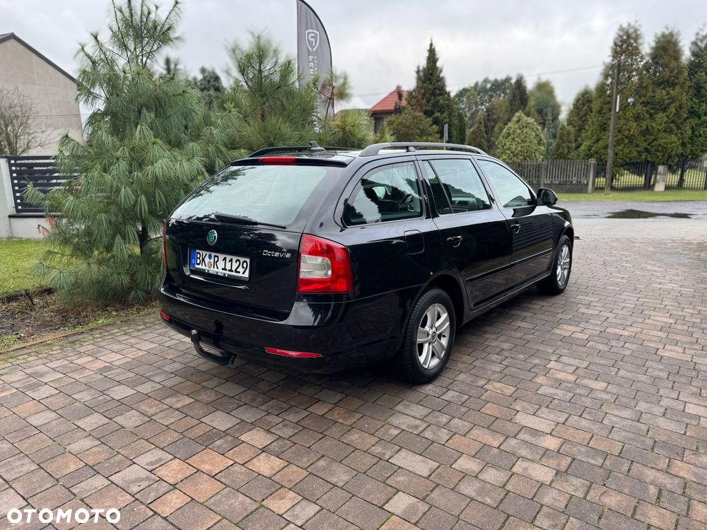 Skoda Octavia Combi 1.6 TDI DPF Ambiente - 9