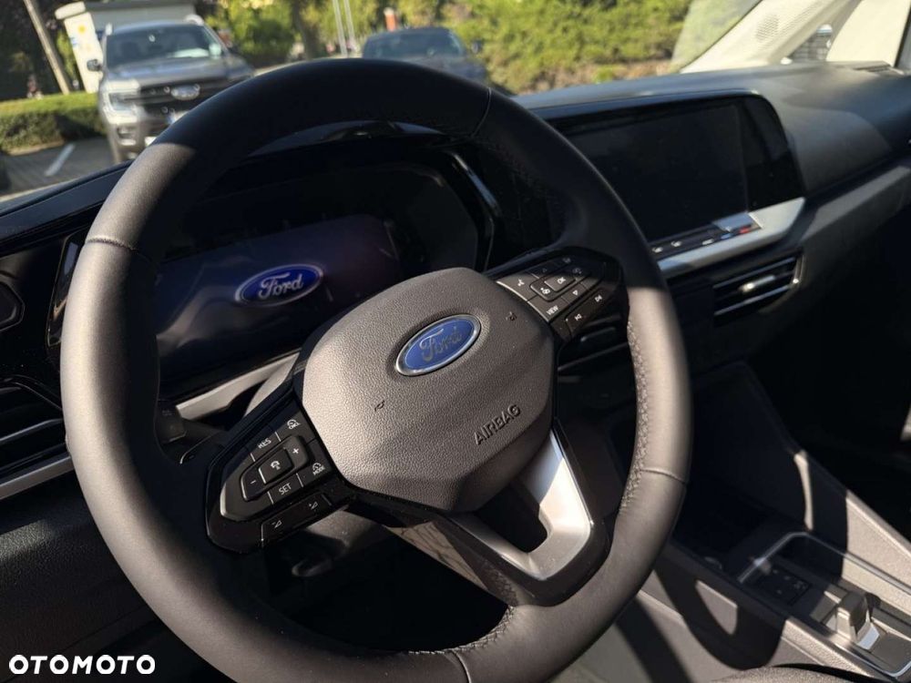 Ford Tourneo Connect Grand - 15