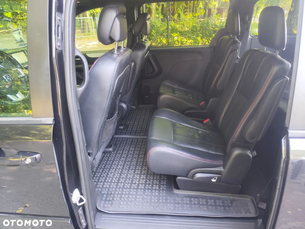 Dodge Grand Caravan 3.6 R/T - 8