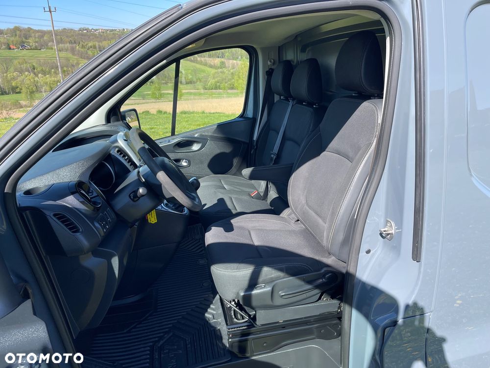Renault Trafic - 19