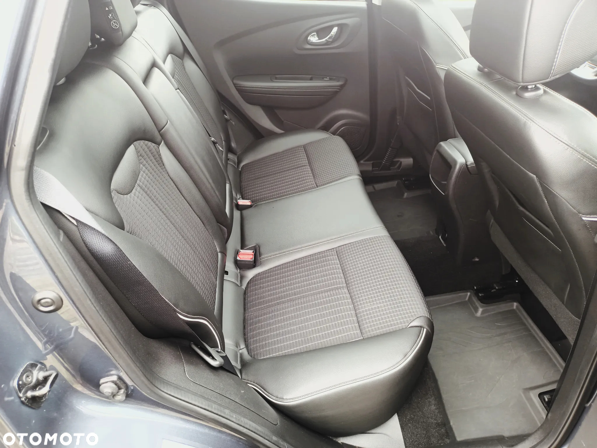 Renault Kadjar Energy dCi 110 EDC Bose Edition - 16