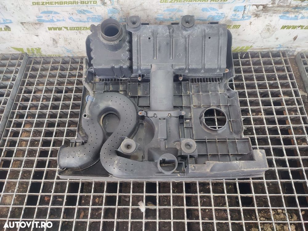 Capac motor cu filtru aer 03e129607 Volkswagen VW Polo 4 9N [2001 - 2 - 2