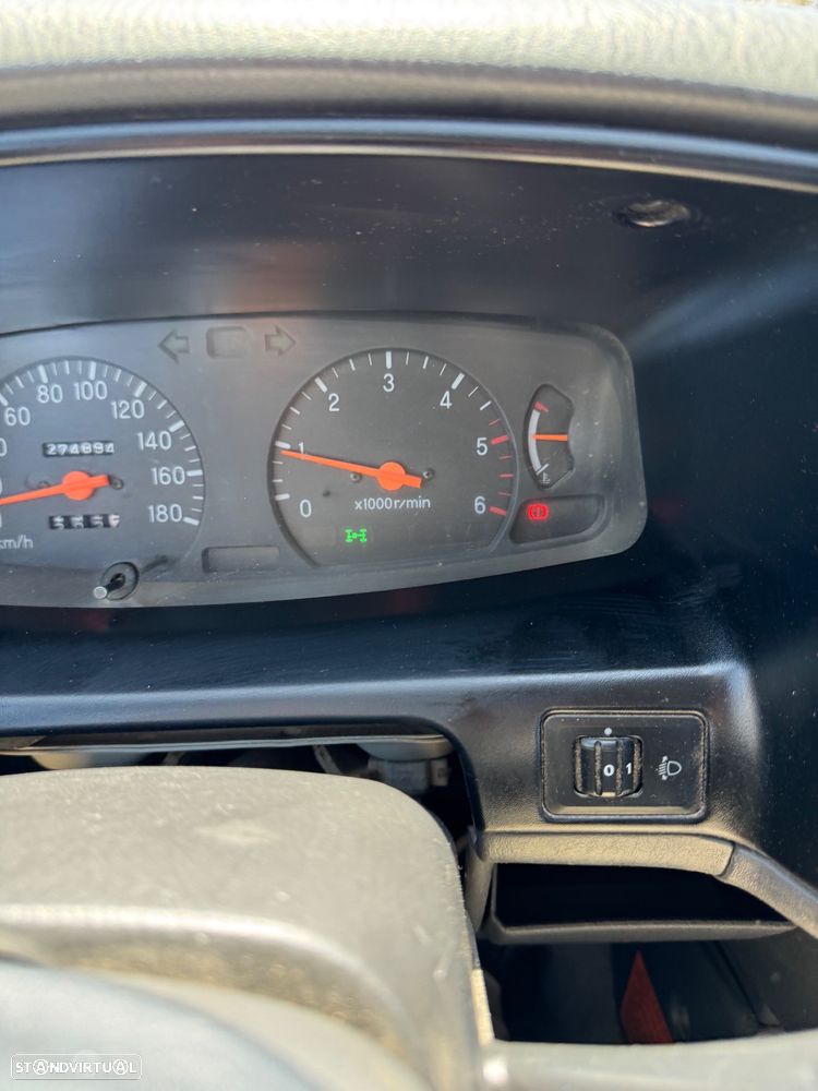 Mitsubishi L200 2.5 TD CD AC - 11