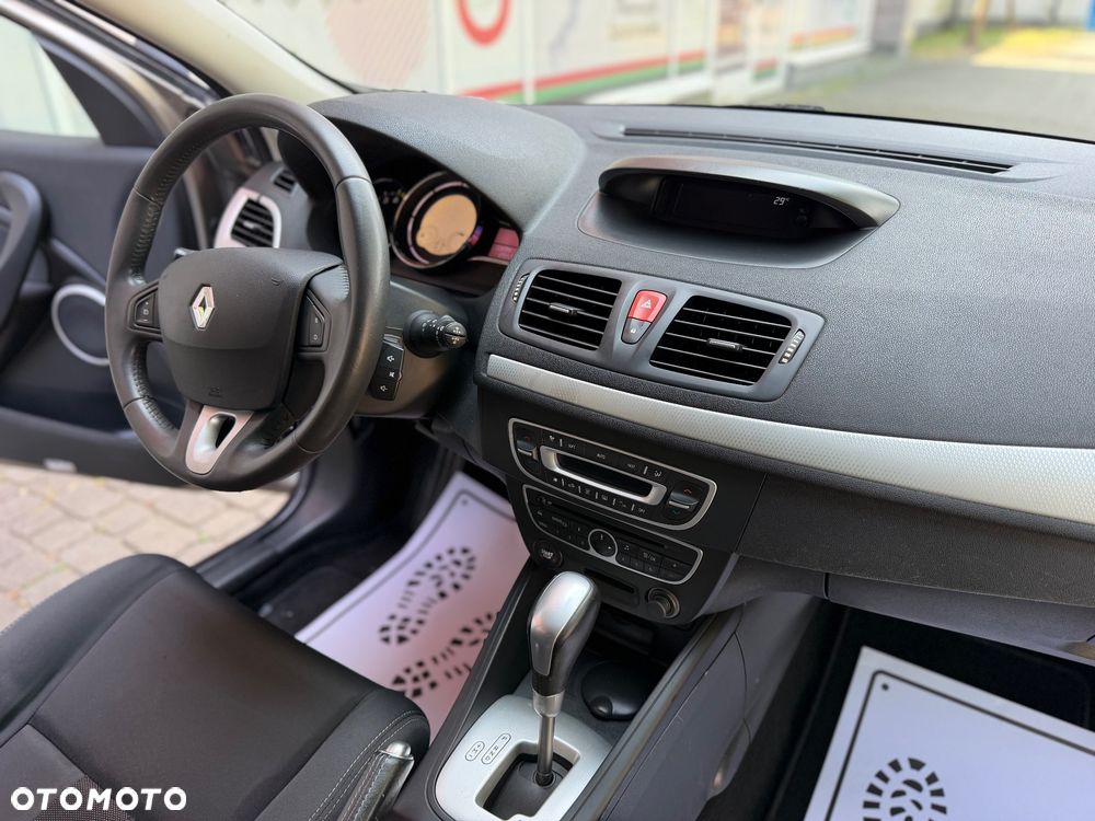 Renault Megane 2.0 140 CVT Luxe - 31