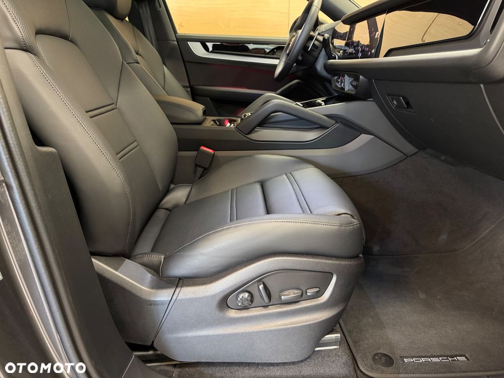 Porsche Cayenne Coupe - 9