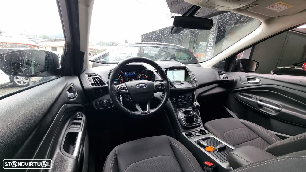 Ford Kuga 1.5 TDCi Titanium - 4