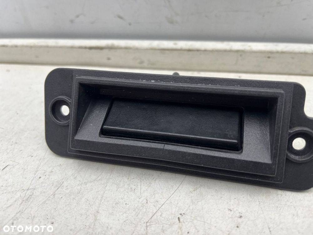 Klamka BYD Atto 3 21r.- przycisk mikrostyk otwierania klapy bagażnika - 3