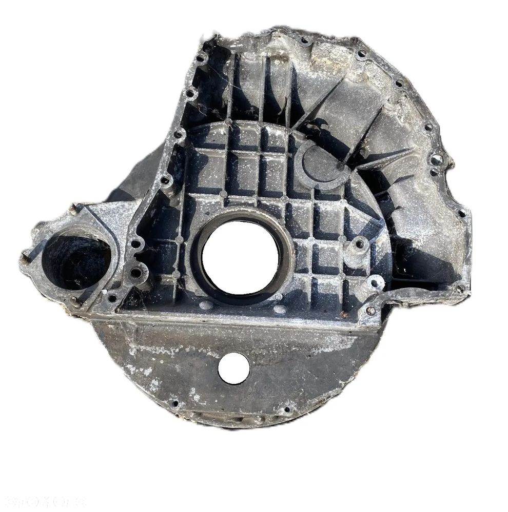 OBUDOWA SPRZĘGŁA OBUDOWA KOŁA ZAMOCHOWEGO ATEGO AXOR OM 904 - 2