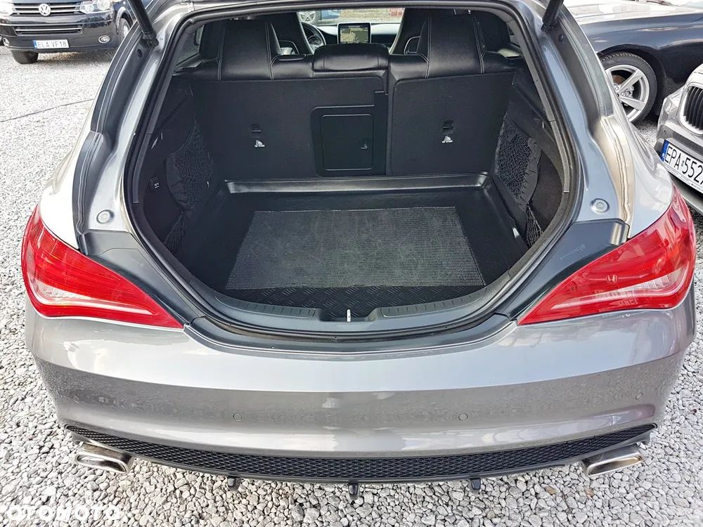 Mercedes-Benz CLA 200 7G-DCT AMG Line - 25