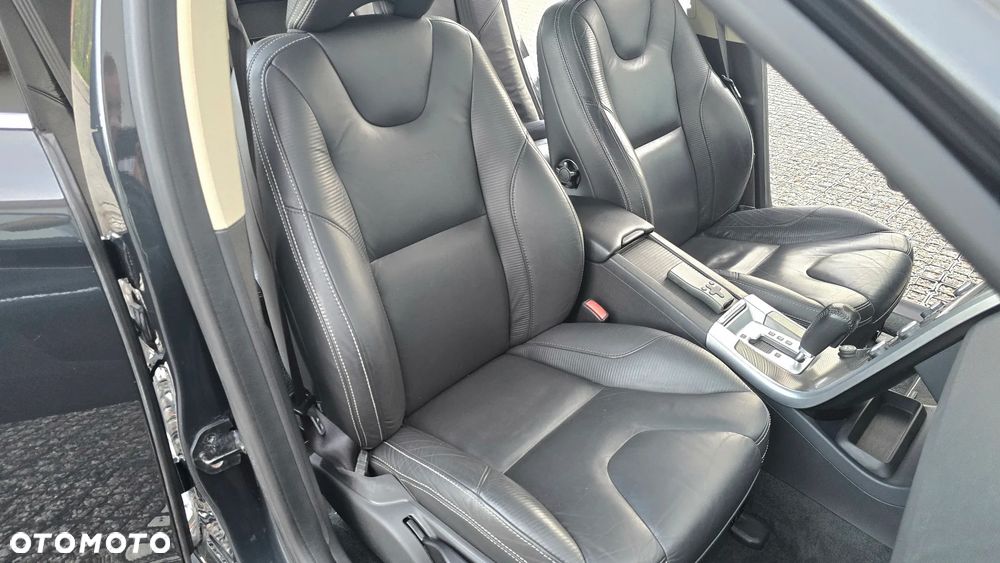 Volvo XC 60 T6 AWD RDesign - 27