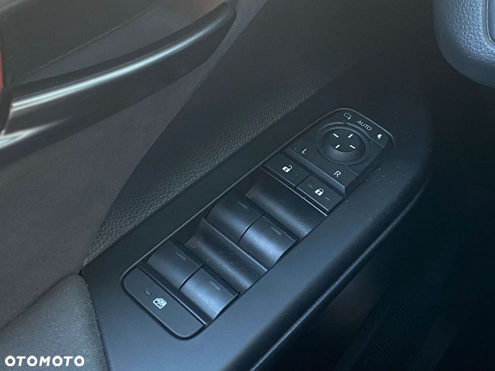 Toyota C-HR 1.8 Hybrid Executive - 28