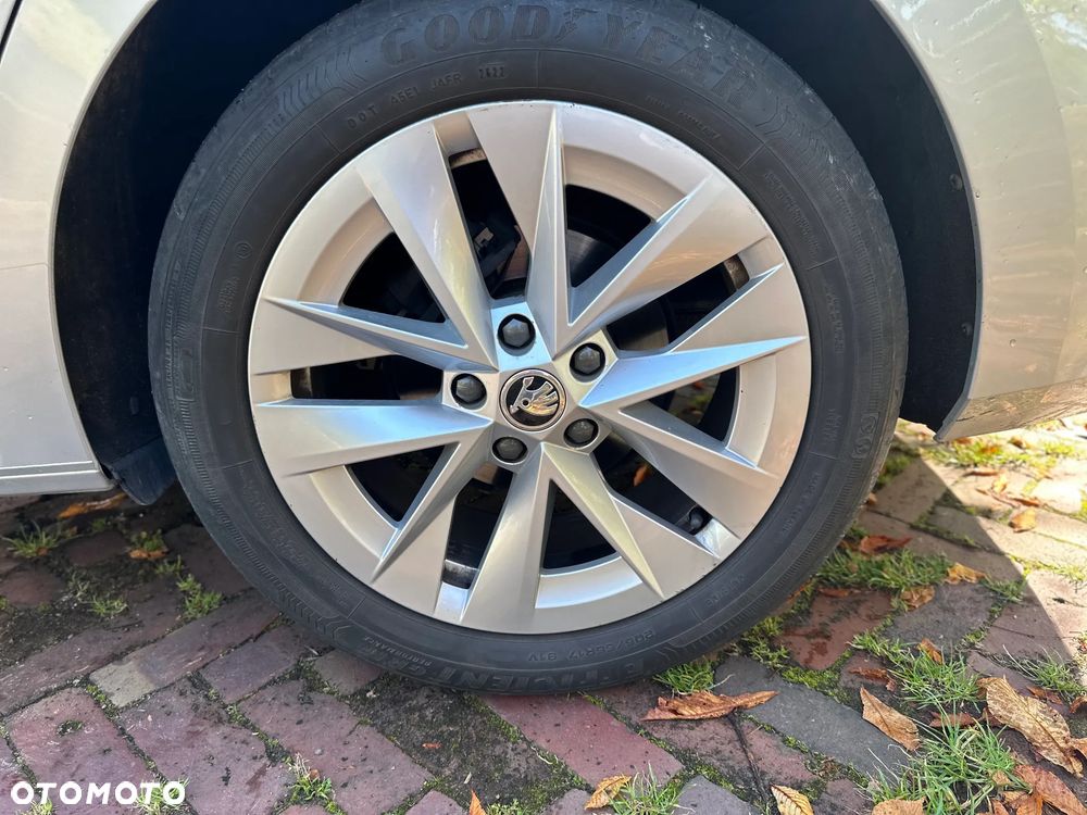 Skoda Octavia 2.0 TDI Ambition - 21