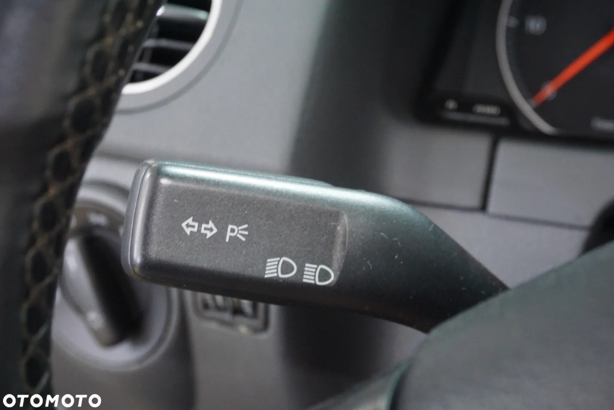 Volkswagen Golf Plus 1.9 TDI Comfortline - 38