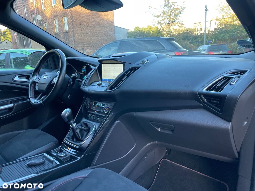 Ford Kuga 1.6 EcoBoost 2x4 SYNC - 18