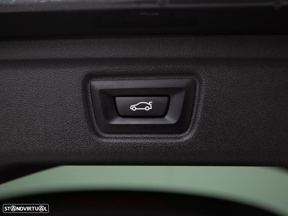 BMW 320 e Corporate Edition Auto - 12