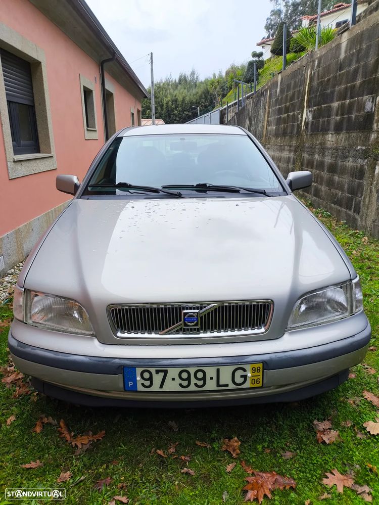 Volvo S40 1.6 - 1
