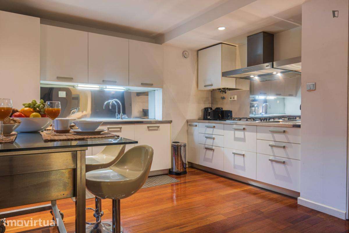 Apartamento com 1 quartos - localizado em Alcântara Lisbon - Grande imagem: 4/45