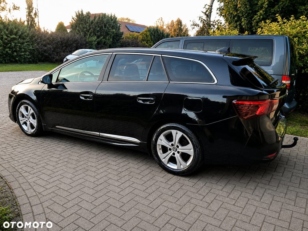 Toyota Avensis 2.0 D-4D Prestige - 3