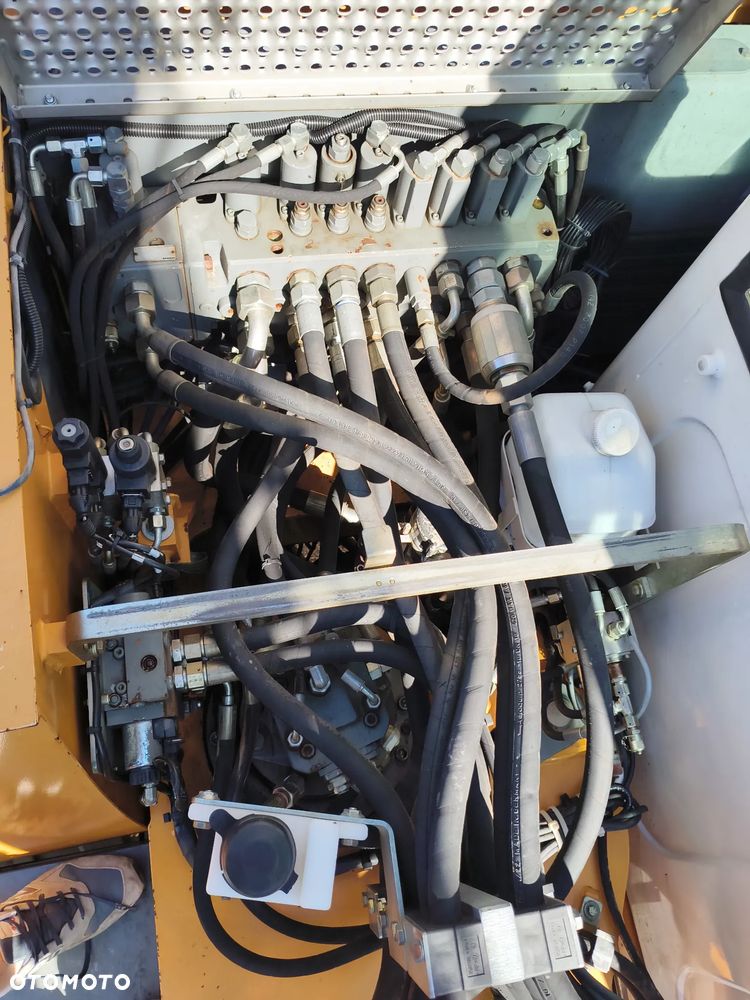 Liebherr A311 - 18