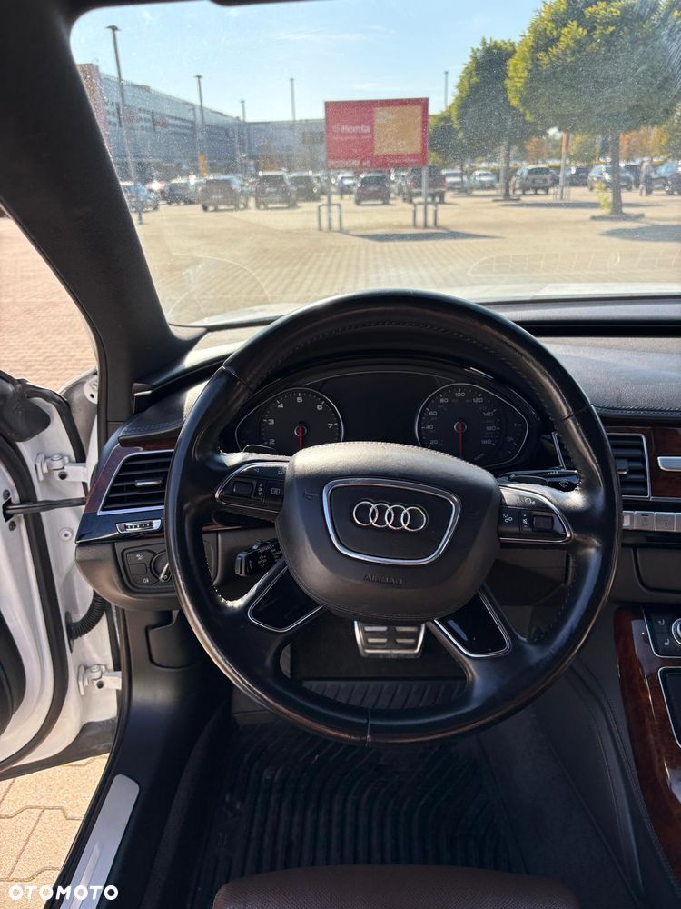 Audi A8 4.0 TFSI L Quattro - 29