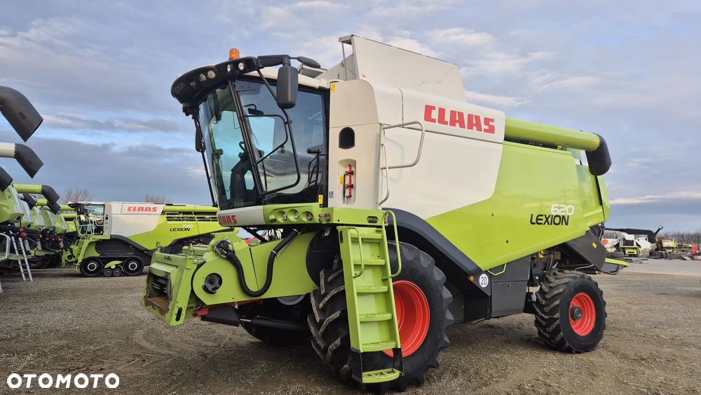 Claas Lexion 620 z hederem - 24