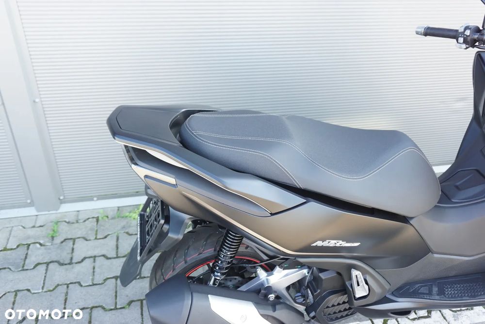 QJMOTOR MTX 125 - 21