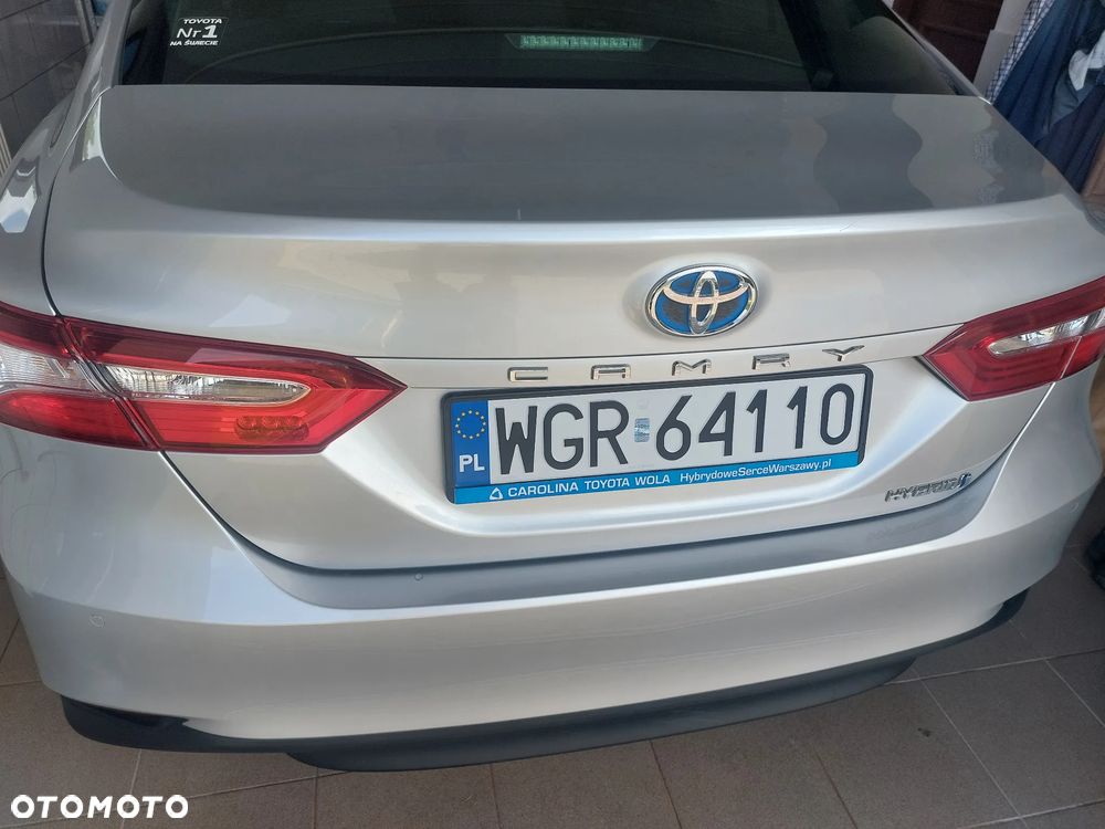 Toyota Camry 2.5 Hybrid Comfort CVT - 6