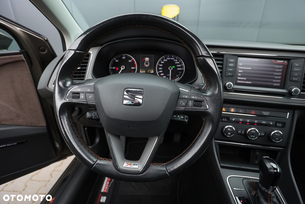 Seat Leon ST 2.0 TDI Start&Stop 4Drive DSG X-Perience - 32